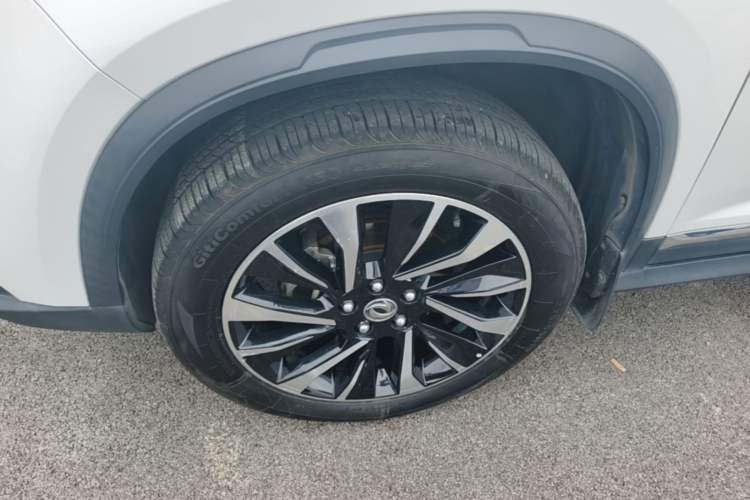 Used FORTHING T5L 2019 1.5T CVT Luxury 7-Seater Left Front Wheel Hub