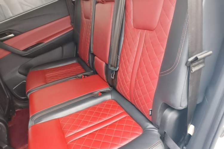 Used FORTHING T5L 2019 1.5T CVT Luxury 7-Seater Left Rear Seat