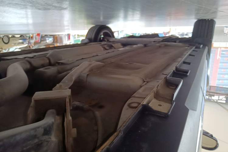 Used FORTHING T5L 2019 1.6TD DCT Flagship Model 7 Seats Left Side Sill