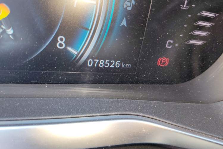Used FORTHING T5L 2019 1.5T CVT Luxury Model 5 Seats Odometer Close Up