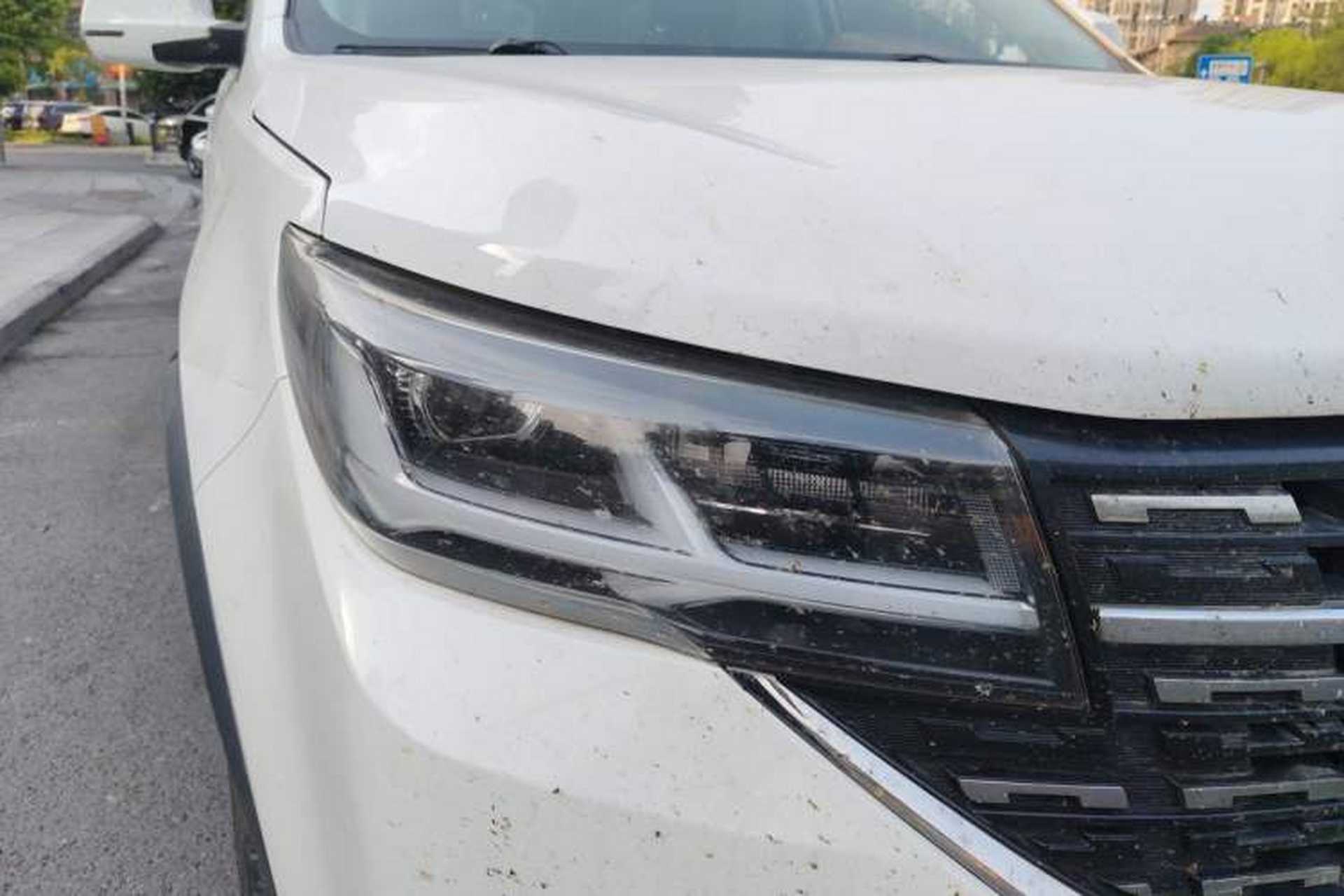 Used FORTHING T5L 2019 1.5T CVT Luxury 7-Seater Right Front Headlight