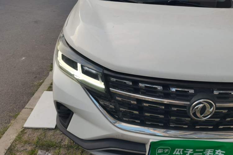 Used FORTHING T5L 2019 1.8T Manual Luxury 7-Seater Right Front Headlight