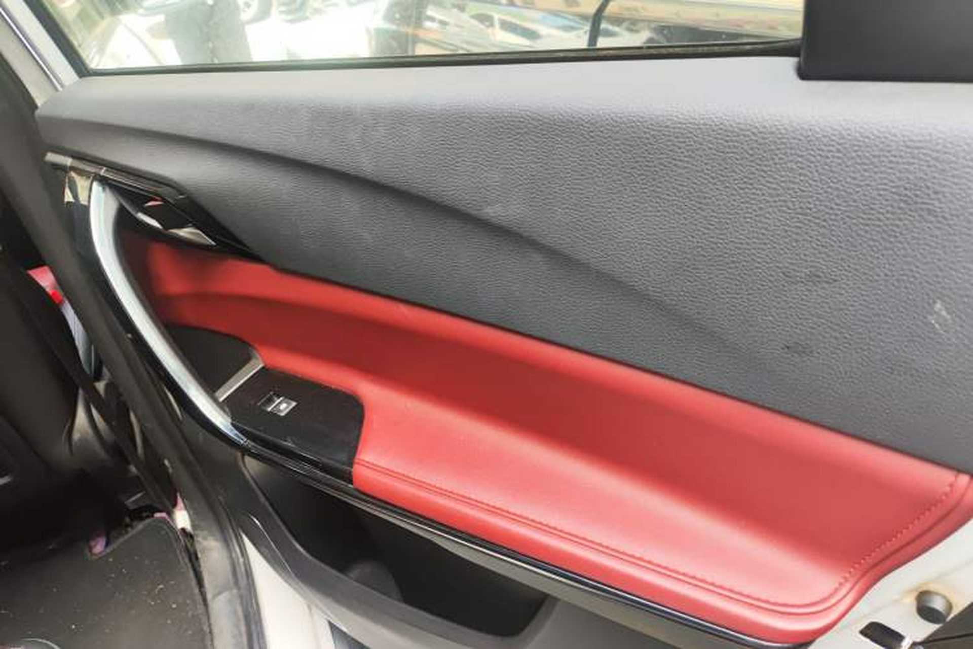 Used FORTHING T5L 2019 1.5T CVT Luxury Model 5 Seats Right Rear Door Interior