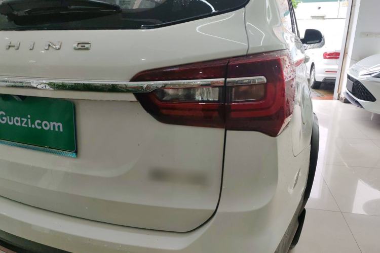 Used FORTHING T5L 2019 1.6TD DCT Luxury 7-Seater Right Rear Taillight