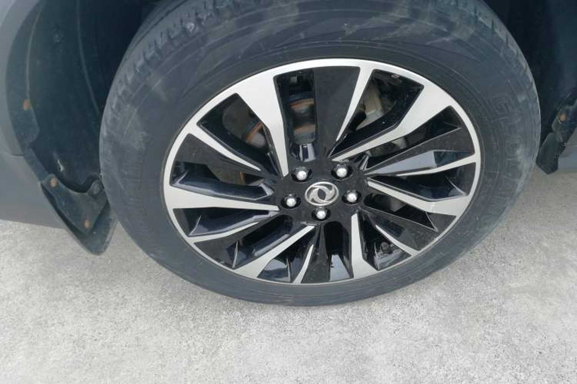 Used FORTHING T5L 2019 1.8T Manual Luxury 7-Seater Right Rear Wheel Hub