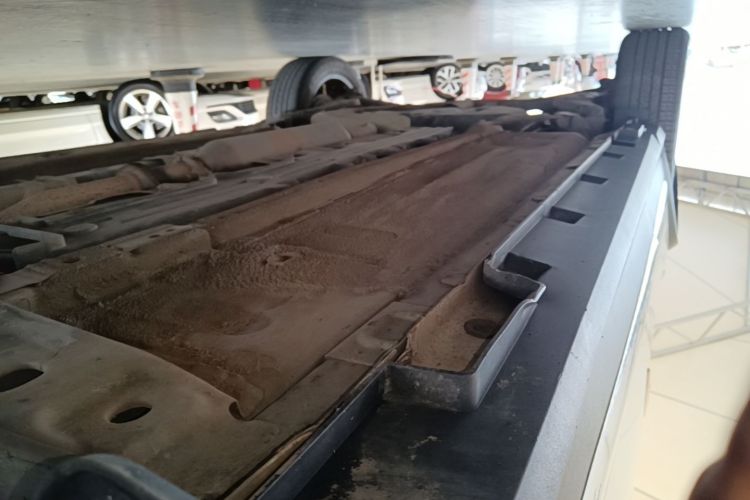 Used FORTHING T5L 2019 1.6TD DCT Flagship Model 7 Seats Right Side Sill
