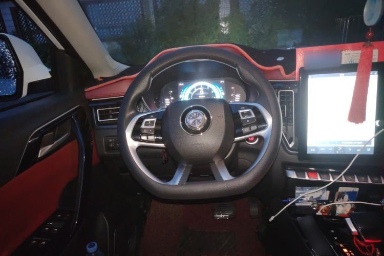 Used FORTHING T5L 2019 1.5T CVT Luxury 7-Seater Steering Wheel