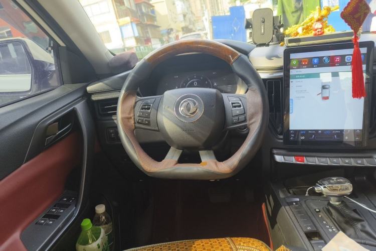 Used FORTHING T5L 2019 1.6TD DCT Luxury 7-Seater Steering Wheel