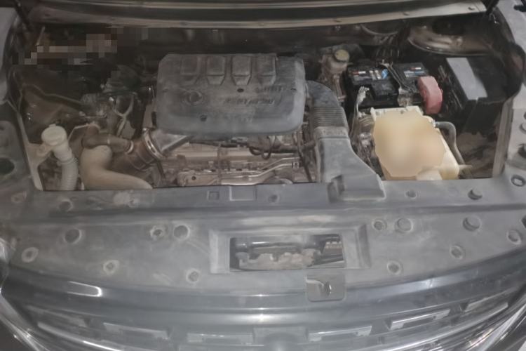 Used FORTHING T5L 2020 1.5T Automatic Luxury 7-Seater China VI Standard Engine Bay