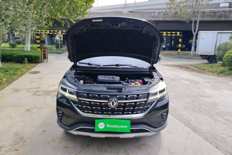 Used FORTHING T5L 2020 1.5T Automatic Luxury 7-Seater China VI Standard Engine Bay