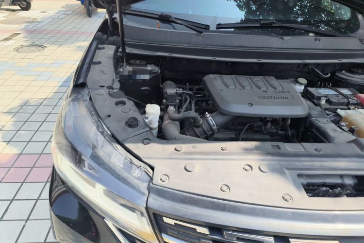 Used FORTHING T5L 2020 1.5T Automatic Luxury 7-Seater China VI Standard Engine Bay Right