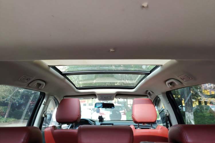 Used FORTHING T5L 2020 1.5T Automatic Luxury 7-Seater China VI Standard Headliner