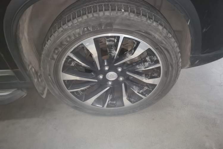 Used FORTHING T5L 2020 1.5T Automatic Luxury 7-Seater China VI Standard Right Front Wheel Hub