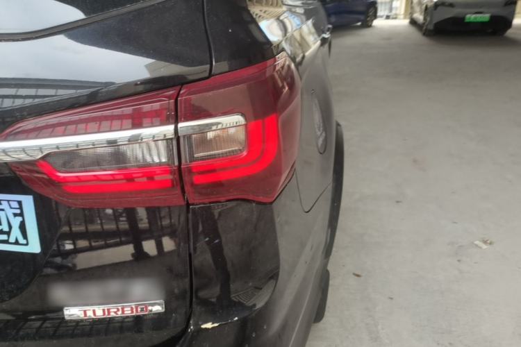 Used FORTHING T5L 2020 1.5T Automatic Luxury 7-Seater China VI Standard Right Rear Taillight