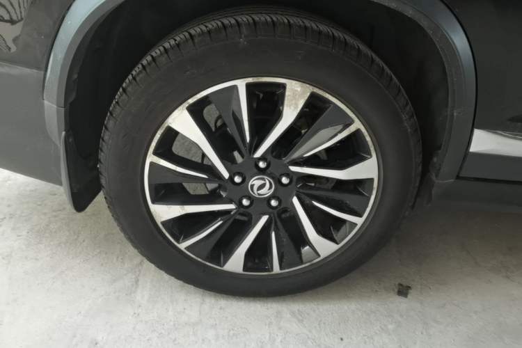 Used FORTHING T5L 2020 1.5T Automatic Luxury 7-Seater China VI Standard Right Rear Wheel Hub