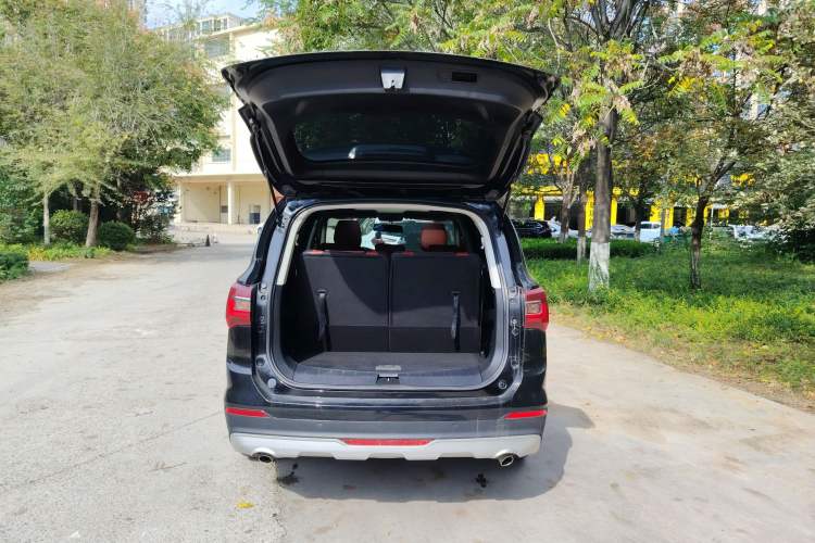 Used FORTHING T5L 2020 1.5T Automatic Luxury 7-Seater China VI Standard Trunk