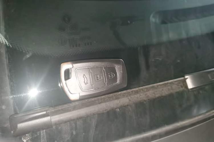 Used FORTHING T5L 2020 1.5T Automatic Luxury 7-Seater China VI Standard Vehicle Key