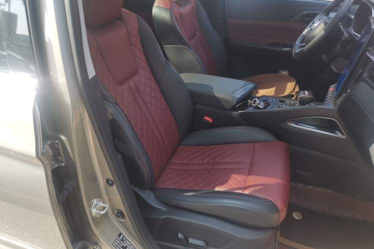 Used FORTHING T5L 2020 1.5T Automatic Flagship 7-Seater China VI Standard Right Front Seat