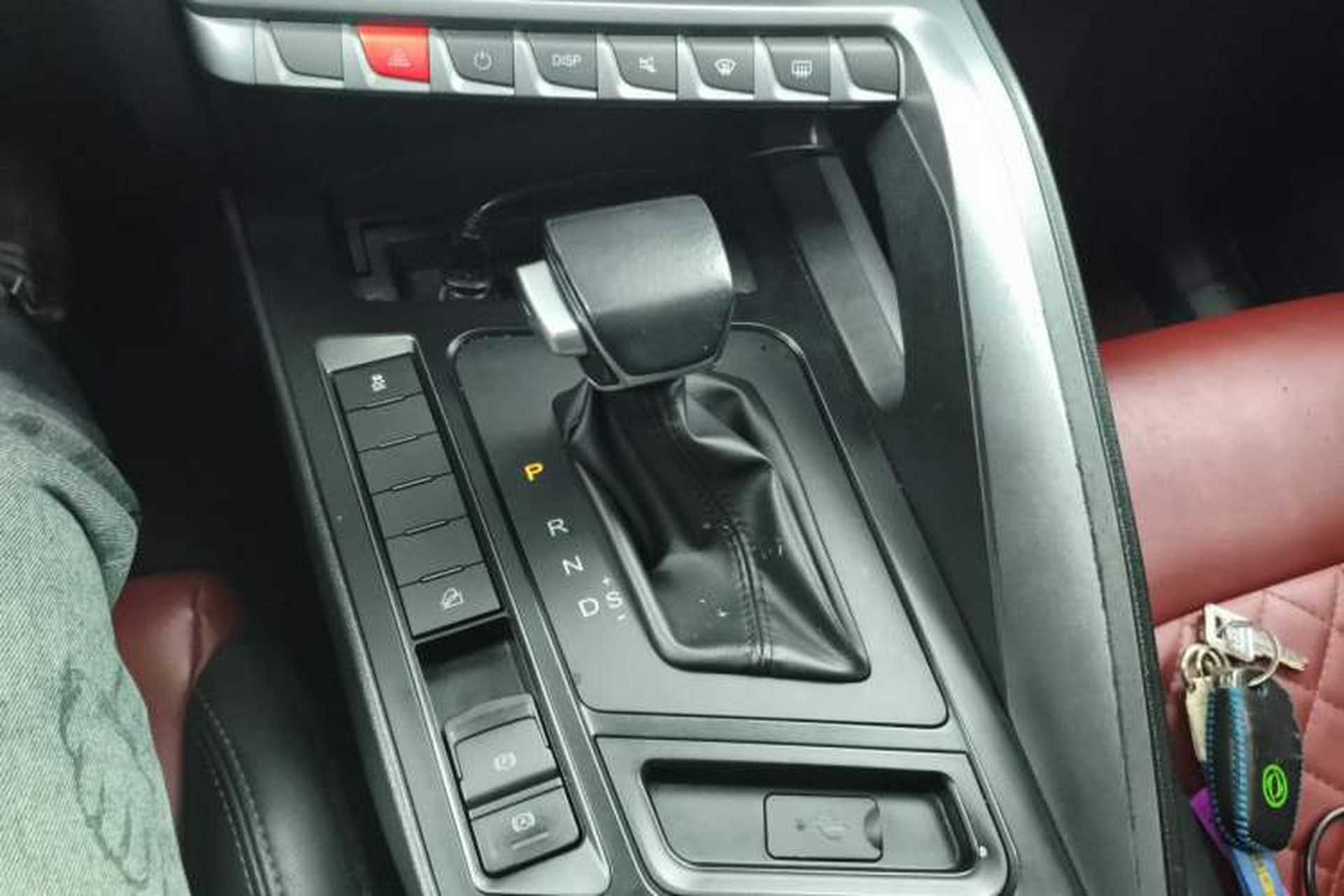 Used FORTHING T5L 2020 1.5T Automatic Luxury 7-Seater China VI Standard Gear Lever