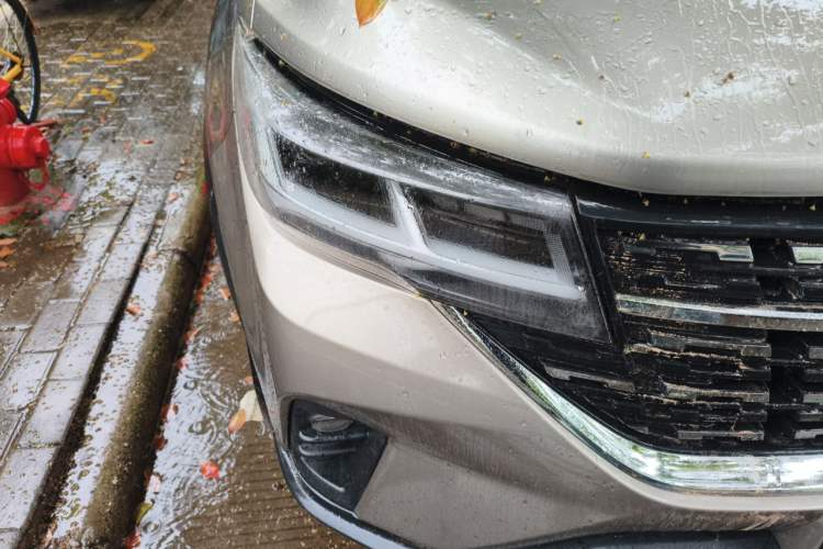 Used FORTHING T5L 2020 1.5T Automatic Luxury 7-Seater China VI Standard Right Front Headlight