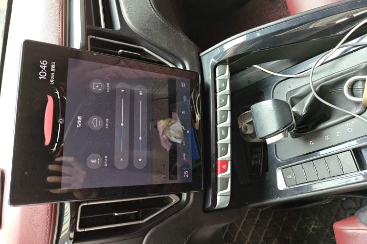 Used FORTHING T5L 2020 1.5T Automatic Luxury 7-Seater China VI Standard Audio And AC Panel