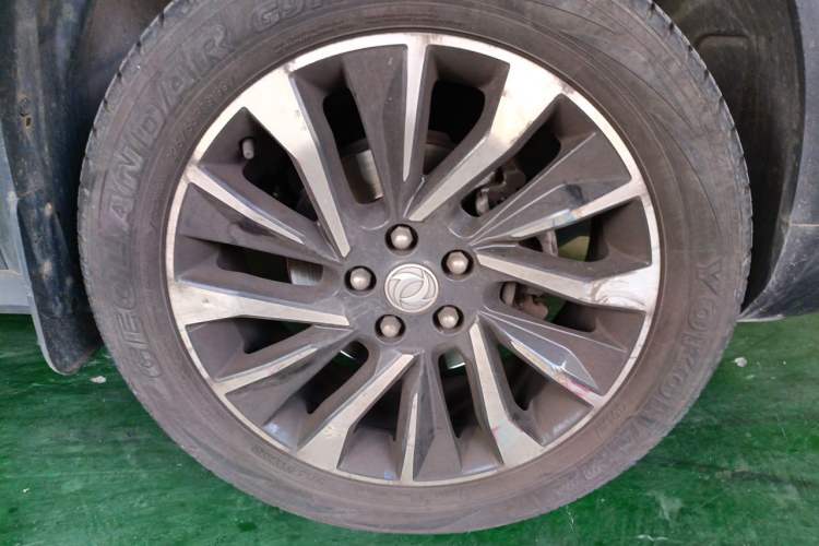 Used FORTHING T5L 2020 1.5T Automatic Luxury 7-Seater China VI Standard Right Front Wheel Hub