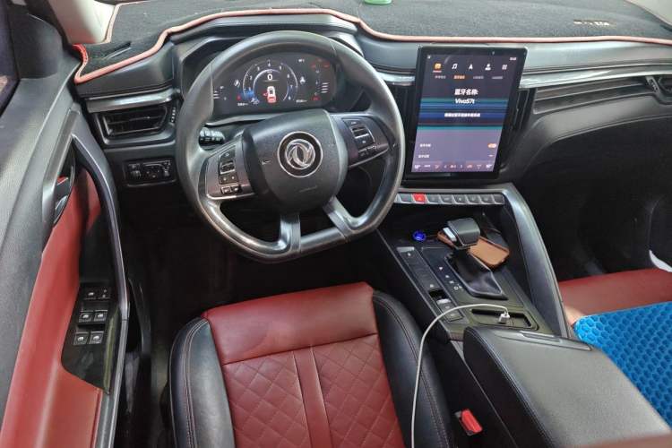 Used FORTHING T5L 2020 1.5T Automatic Luxury 7-Seater China VI Standard Center Console