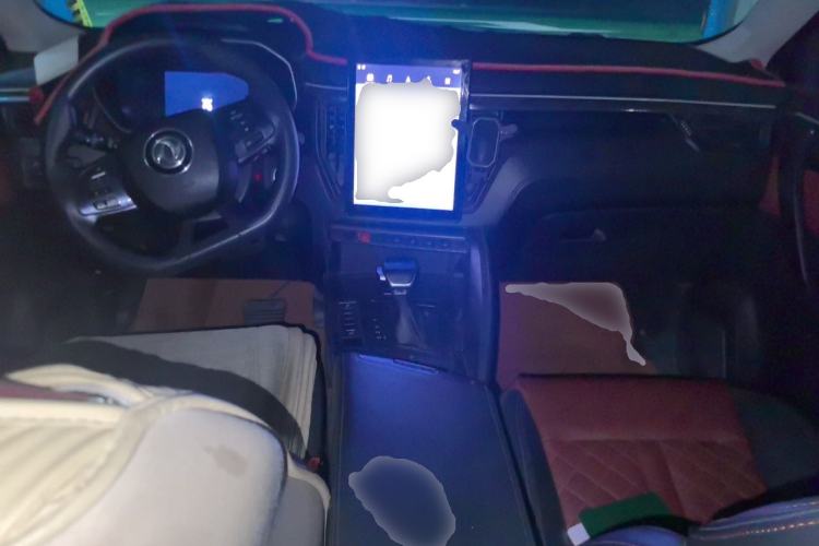 Used FORTHING T5L 2020 1.5T Automatic Luxury 7-Seater China VI Standard Center Console