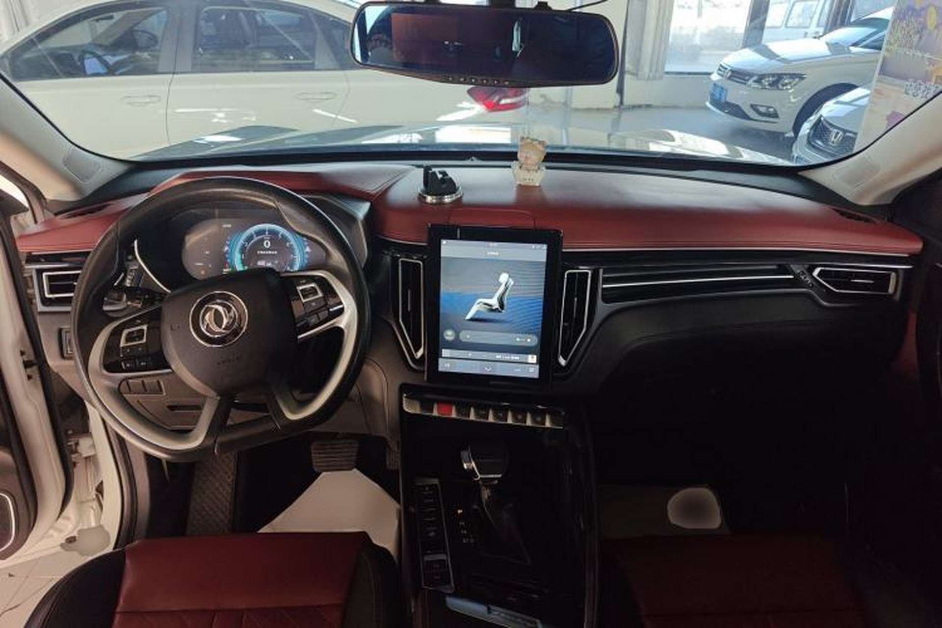 Used FORTHING T5L 2020 1.5T Automatic Luxury 7-Seater China VI Standard Center Console