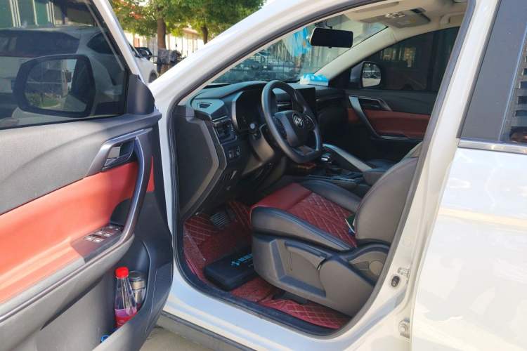 Used FORTHING T5L 2020 1.5T Automatic Luxury 7-Seater China VI Standard Driver Seat