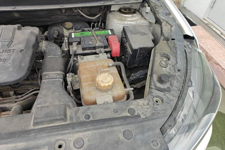 Used FORTHING T5L 2020 1.5T Automatic Luxury 7-Seater China VI Standard Engine Bay Left