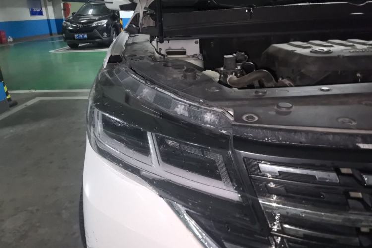 Used FORTHING T5L 2020 1.5T Automatic Luxury 7-Seater China VI Standard Engine Bay Right