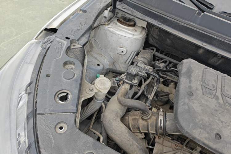 Used FORTHING T5L 2020 1.5T Automatic Luxury 7-Seater China VI Standard Engine Bay Right