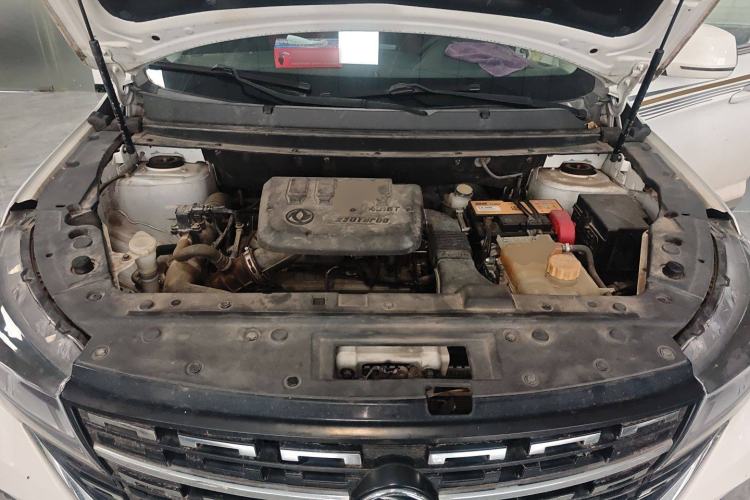 Used FORTHING T5L 2020 1.5T Automatic Luxury 7-Seater China VI Standard Engine Bay