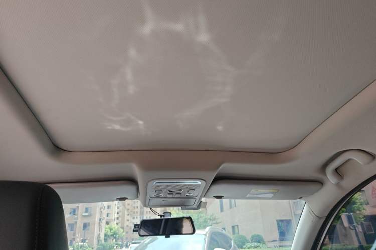 Used FORTHING T5L 2020 Revised 1.5T Automatic Luxury 7-Seater Headliner