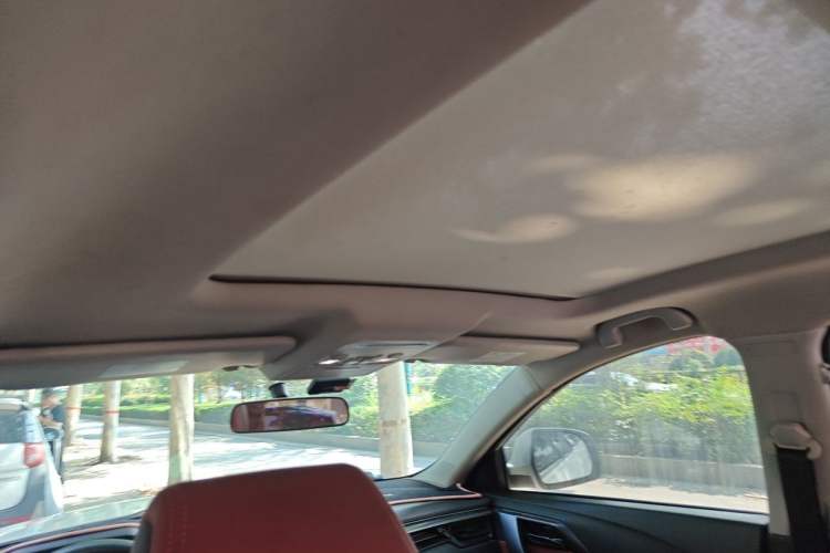Used FORTHING T5L 2020 1.5T Automatic Luxury 7-Seater China VI Standard Headliner