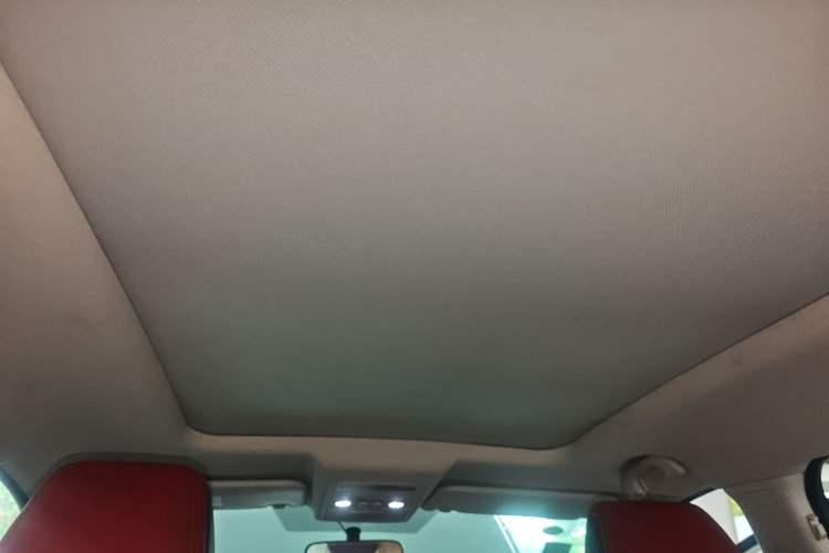 Used FORTHING T5L 2020 1.5T Automatic Luxury 7-Seater China VI Standard Headliner