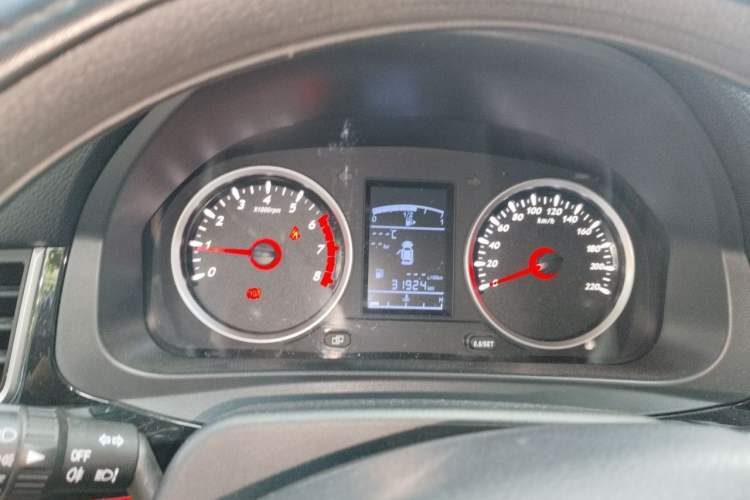 Used FORTHING T5L 2020 Restyled 1.8T Manual Comfort Version 7 Seats Instrument Cluster