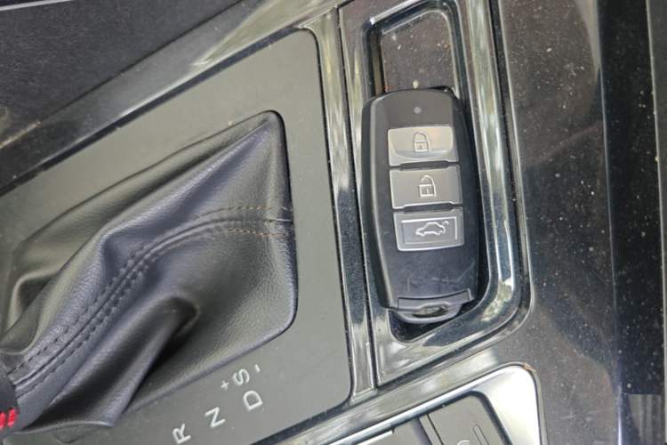 Used FORTHING T5L 2020 1.5T Automatic Luxury 7-Seater China VI Standard Interior 1