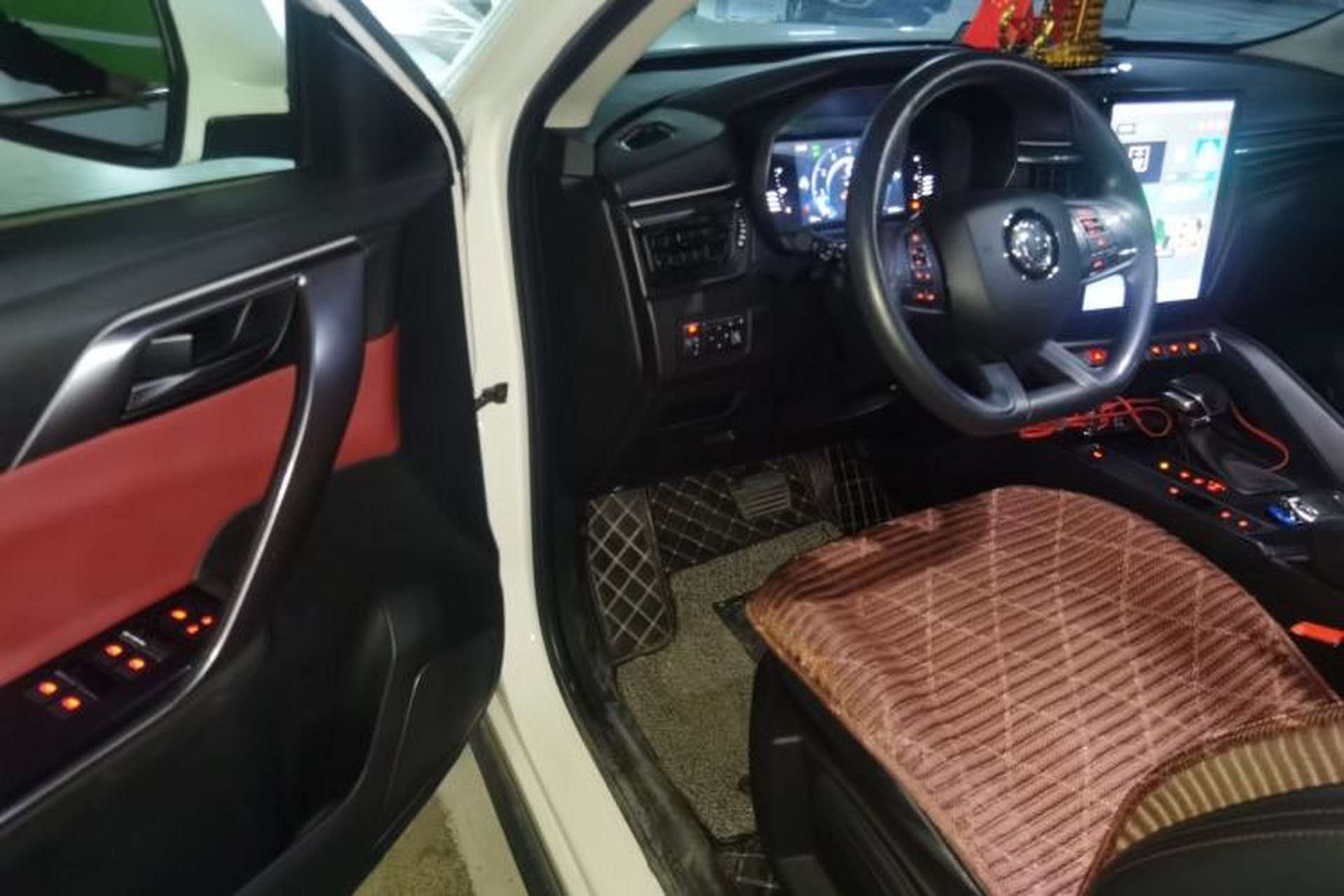 Used FORTHING T5L 2020 1.5T Automatic Luxury 7-Seater China VI Standard Interior 3