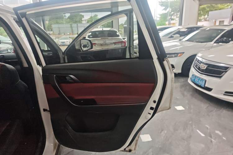 Used FORTHING T5L 2020 1.5T Automatic Luxury 7-Seater China VI Standard Interior 4