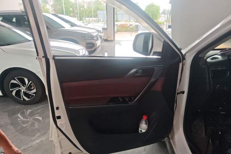 Used FORTHING T5L 2020 1.5T Automatic Luxury 7-Seater China VI Standard Interior 5