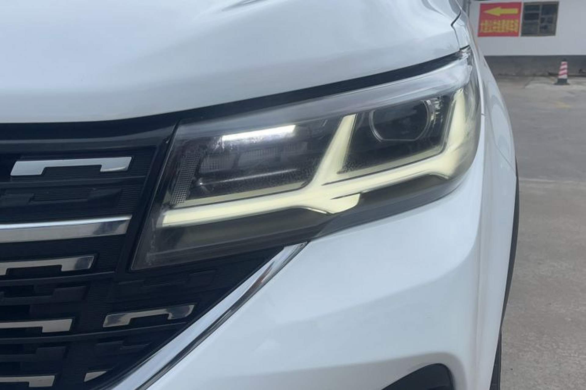 Used FORTHING T5L 2020 1.5T Automatic Luxury 7-Seater China VI Standard Left Front Headlight