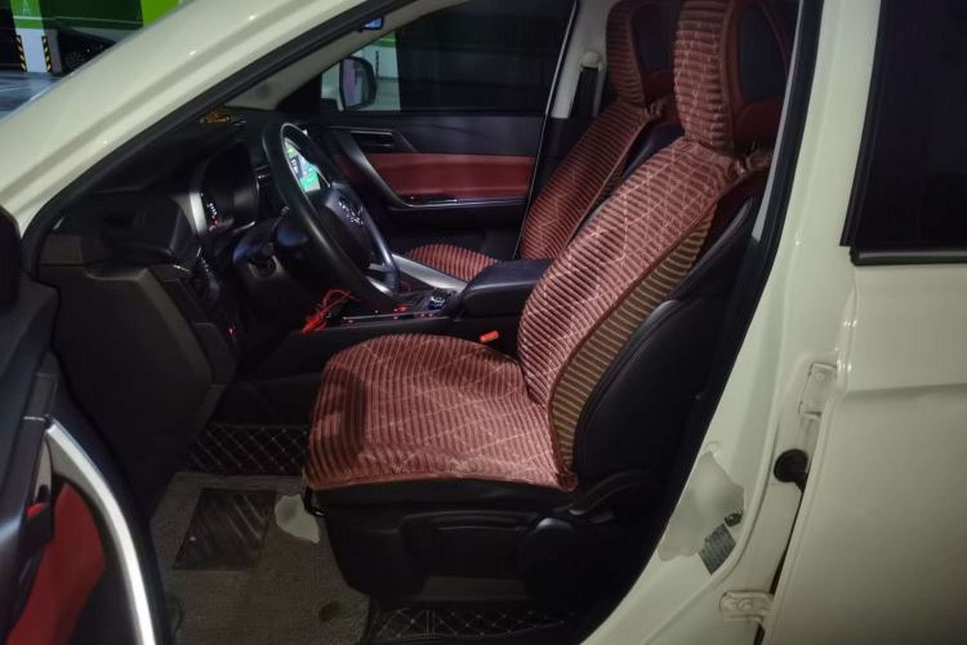 Used FORTHING T5L 2020 1.5T Automatic Luxury 7-Seater China VI Standard Left Front Seat