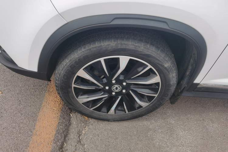 Used FORTHING T5L 2020 1.5T Automatic Luxury 7-Seater China VI Standard Left Front Wheel Hub
