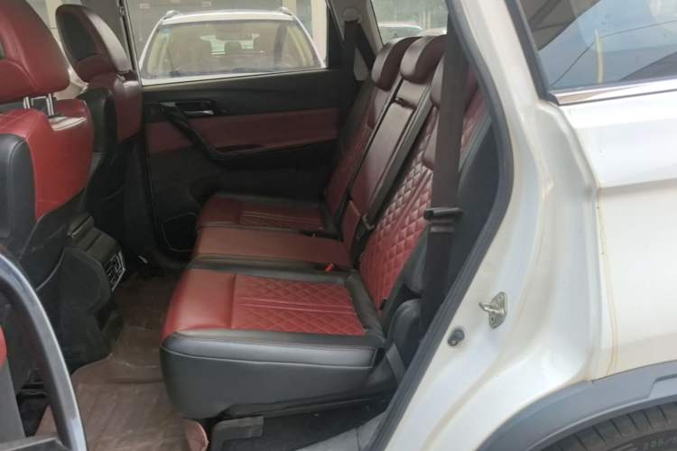 Used FORTHING T5L 2020 1.5T Automatic Luxury 7-Seater China VI Standard Left Rear Seat