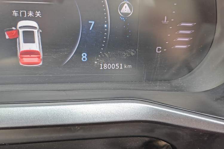 Used FORTHING T5L 2020 1.5T Automatic Luxury 7-Seater China VI Standard Odometer Close Up