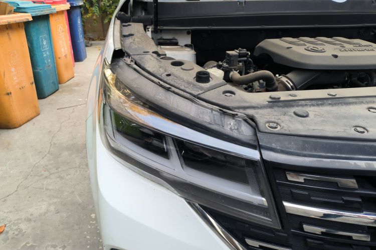 Used FORTHING T5L 2020 1.5T Automatic Luxury 7-Seater China VI Standard Right Front Headlight
