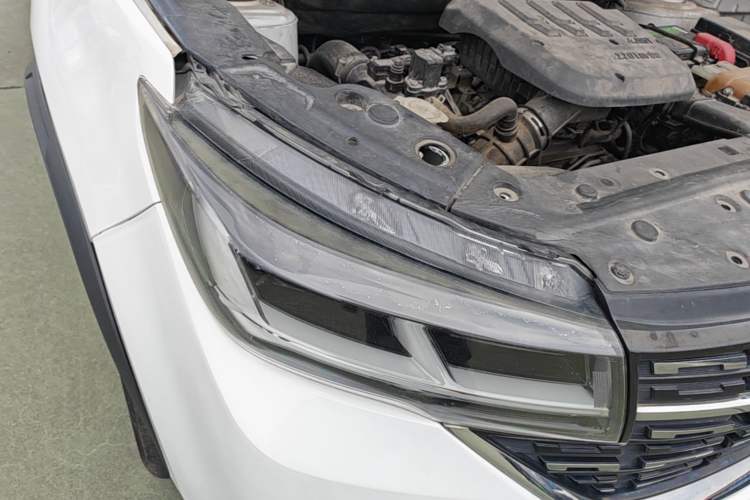 Used FORTHING T5L 2020 1.5T Automatic Luxury 7-Seater China VI Standard Right Front Headlight
