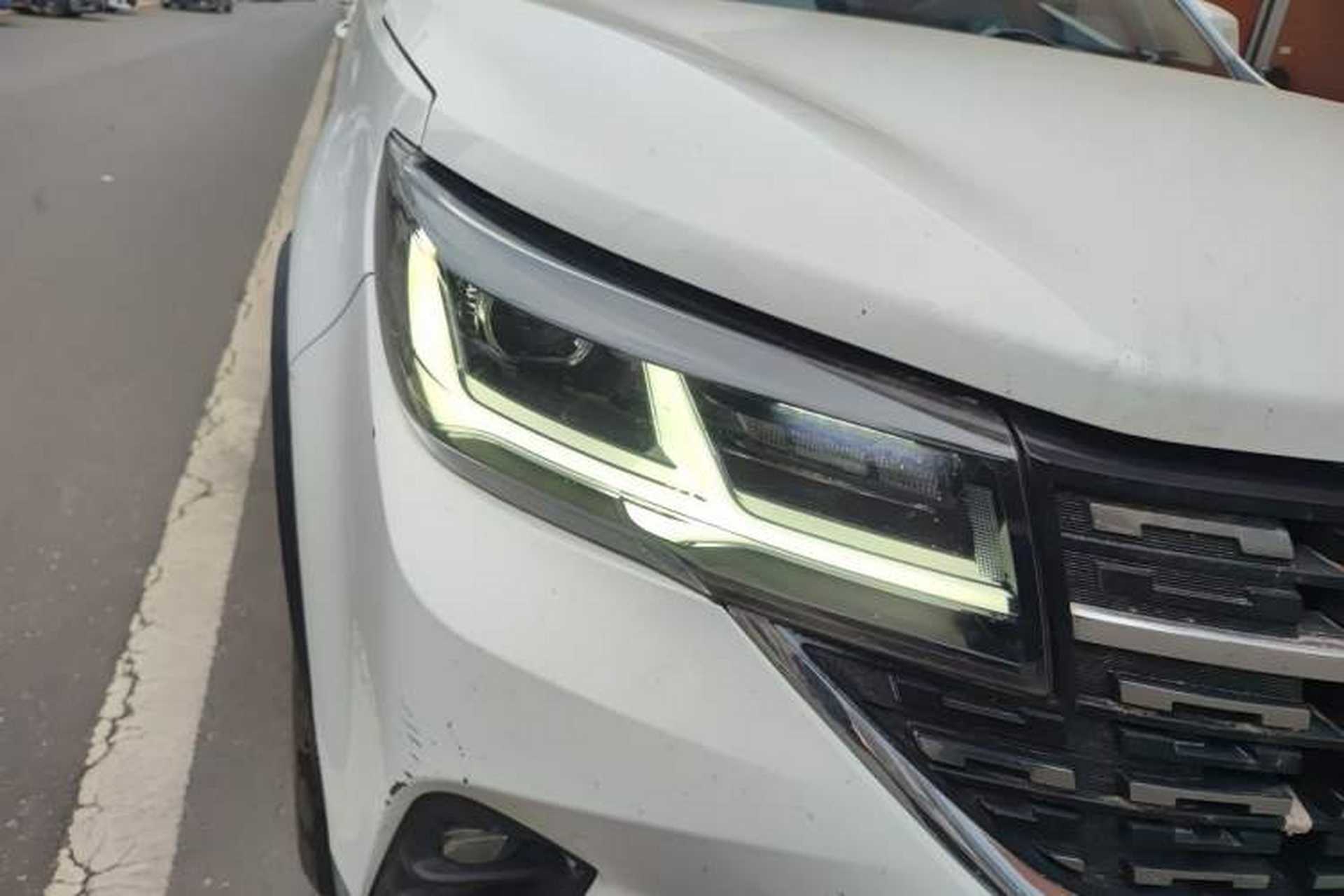 Used FORTHING T5L 2020 1.5T Automatic Luxury 7-Seater China VI Standard Right Front Headlight